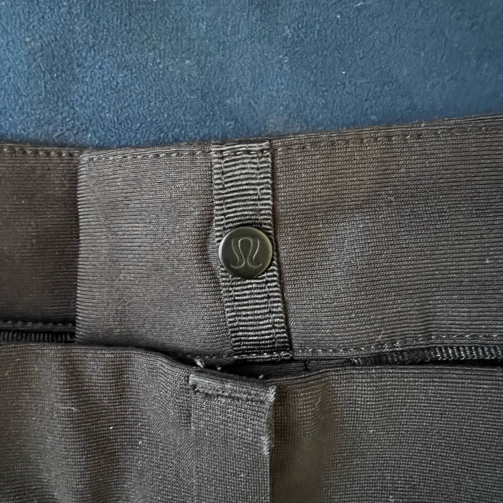 Lululemon commission slim fit Men's Black pants 32 - Picture 2 of 3